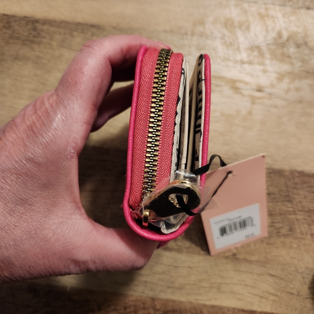 Juicy Couture Pink Wallet - Picture 4 of 9